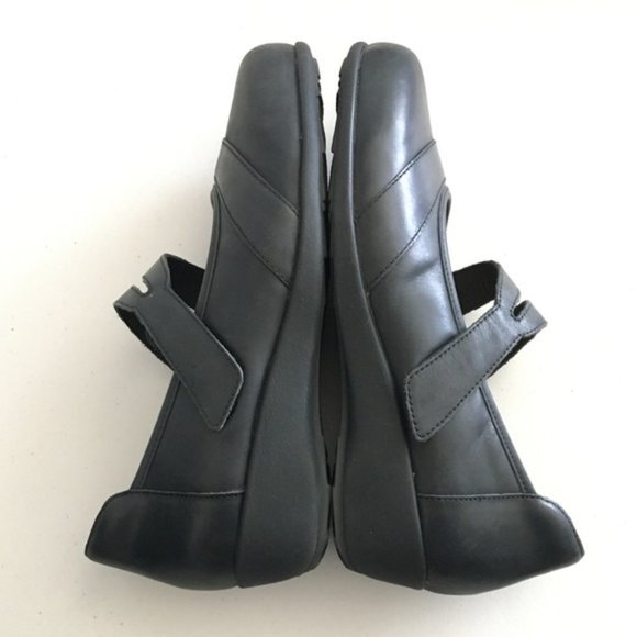 Ziera Xray Leather Mary Jane Comfort Shoes - Picture 5 of 10